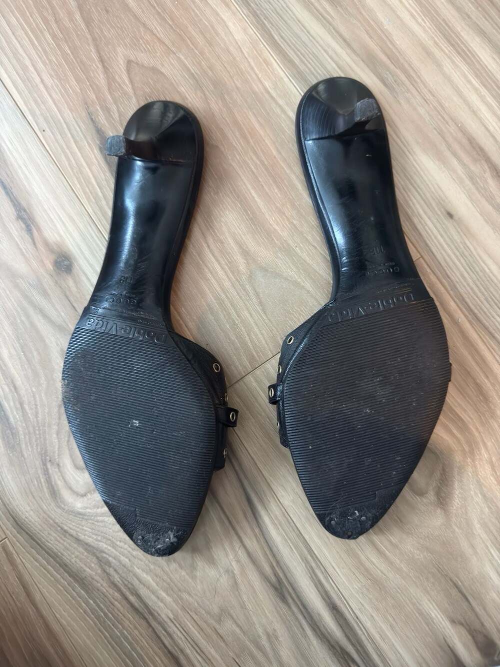 Gucci Vintage Black Leather Grommet Studded Kitten Heel Slide Mules - Picture 4 of 7